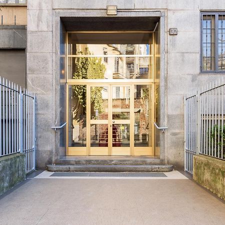Luxury 4 Bedrooms Apartments Close To Duomo ميلان المظهر الخارجي الصورة