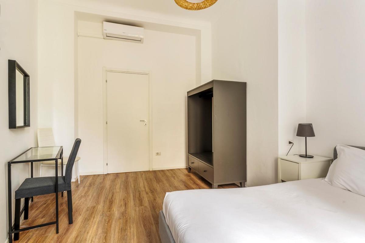 Luxury 4 Bedrooms Apartments Close To Duomo ميلان المظهر الخارجي الصورة