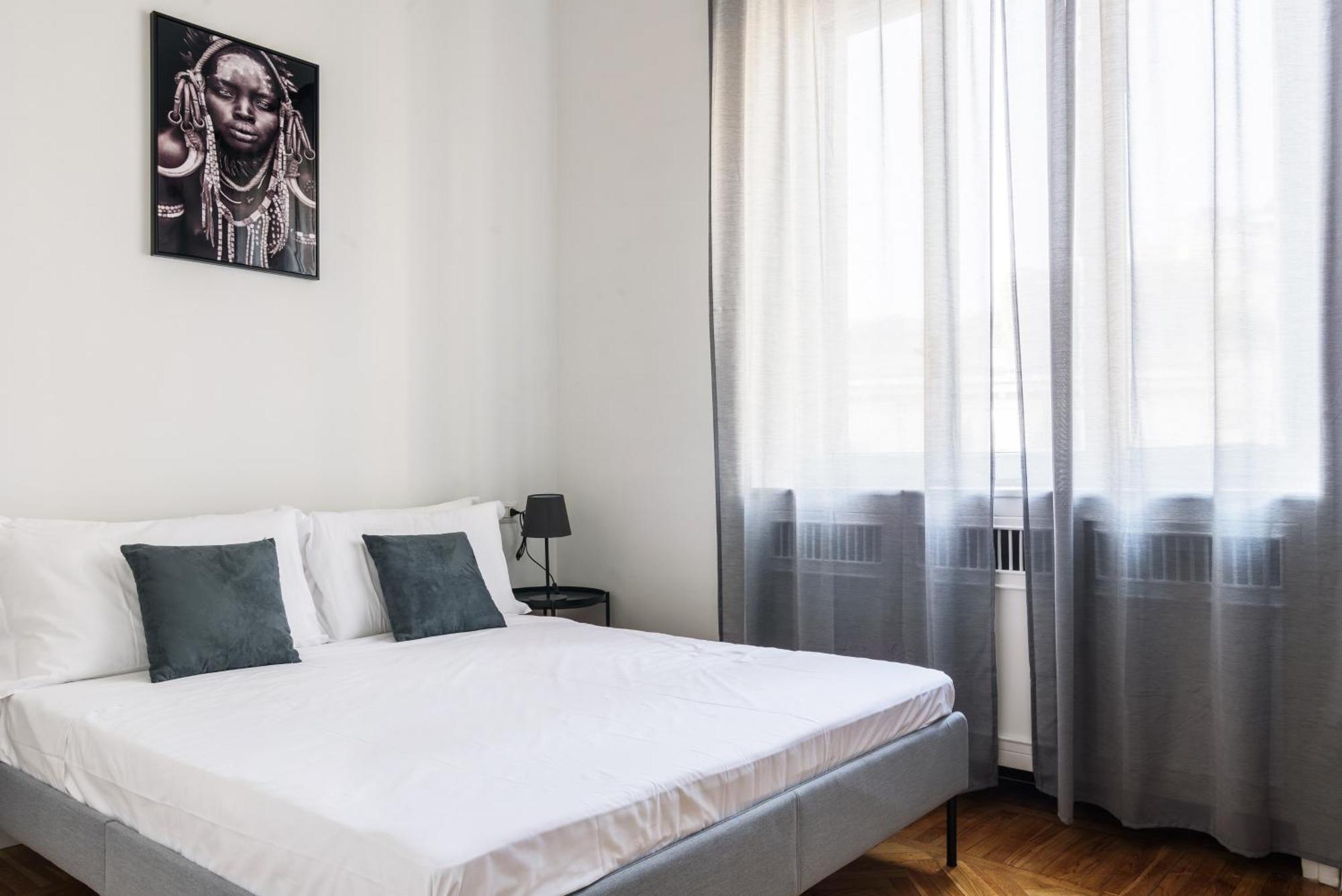 Luxury 4 Bedrooms Apartments Close To Duomo ميلان المظهر الخارجي الصورة